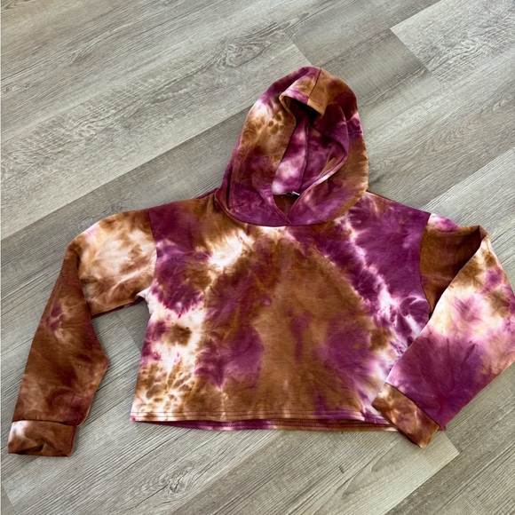 blashe Tops - Tie dye crop hoodie